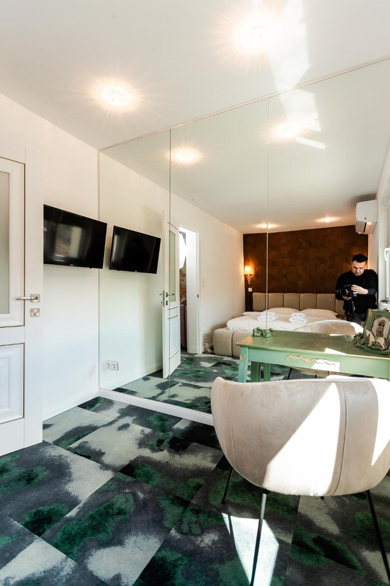 Apartment Onyx Carolyne Bistriţa Exteriér fotografie
